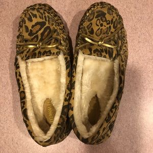makalu mock out moccasins